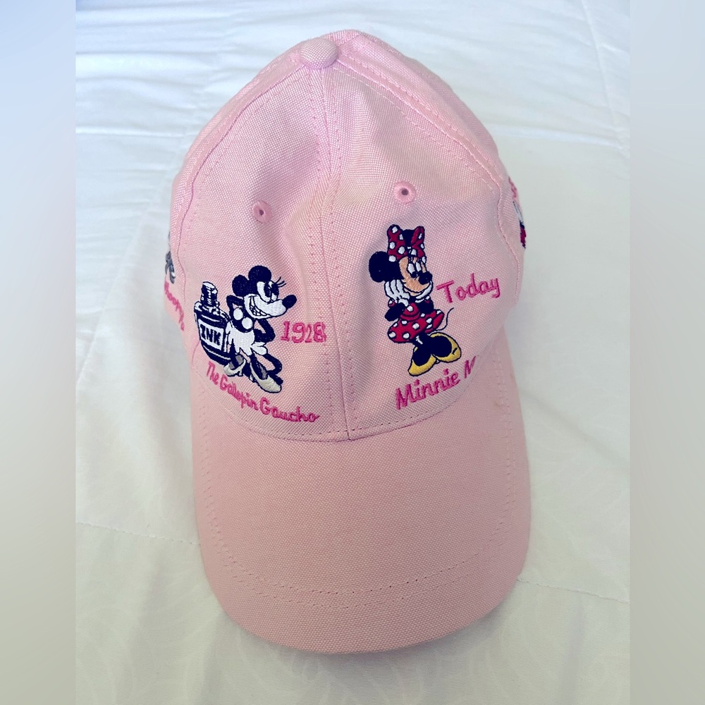 New. Disney Pink Minnie Mouse Embroidered Hat